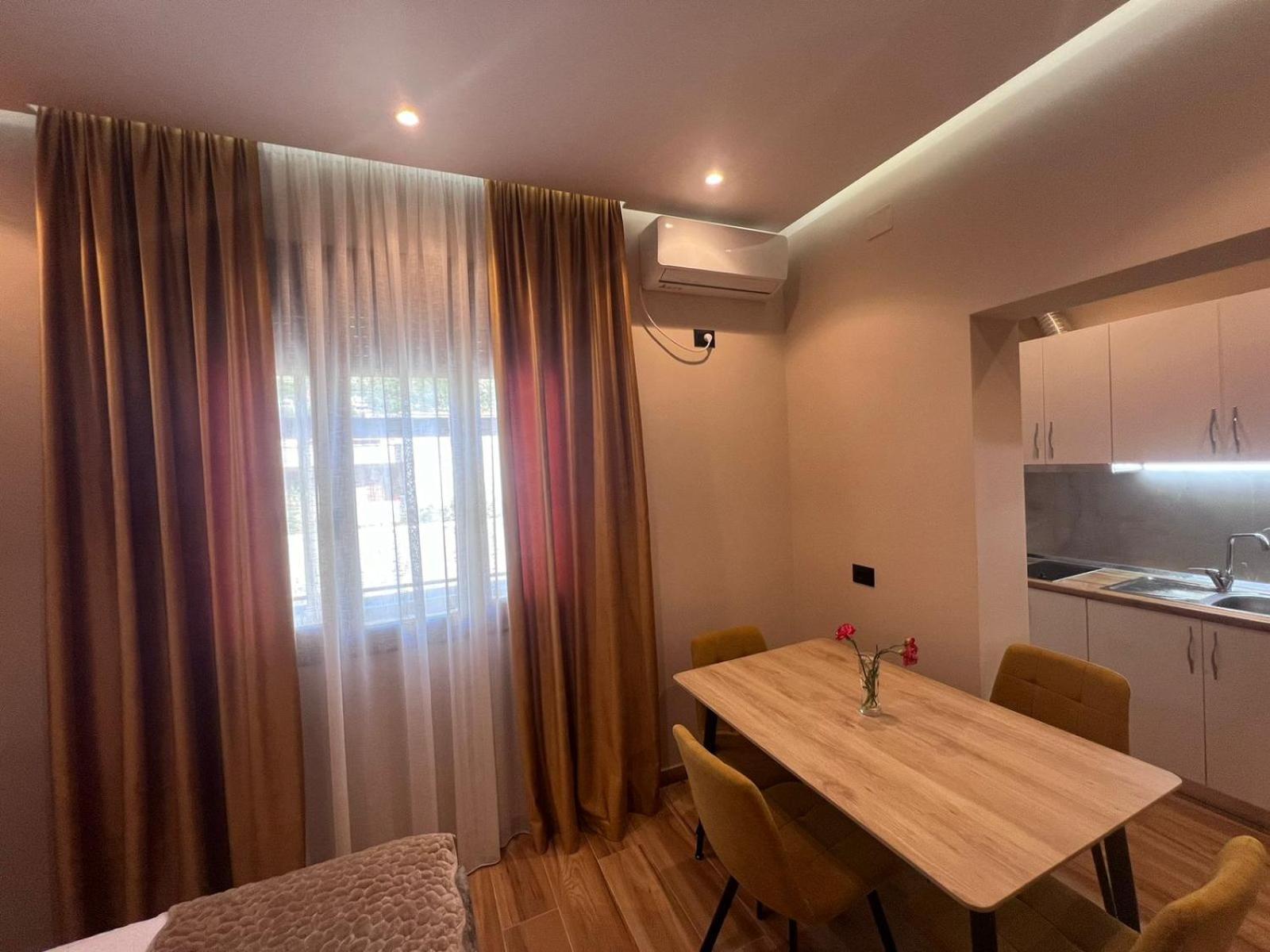 Vila Magis Vlorë Exteriör bild