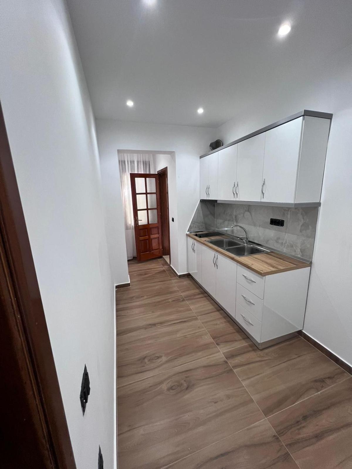 Vila Magis Vlorë Exteriör bild