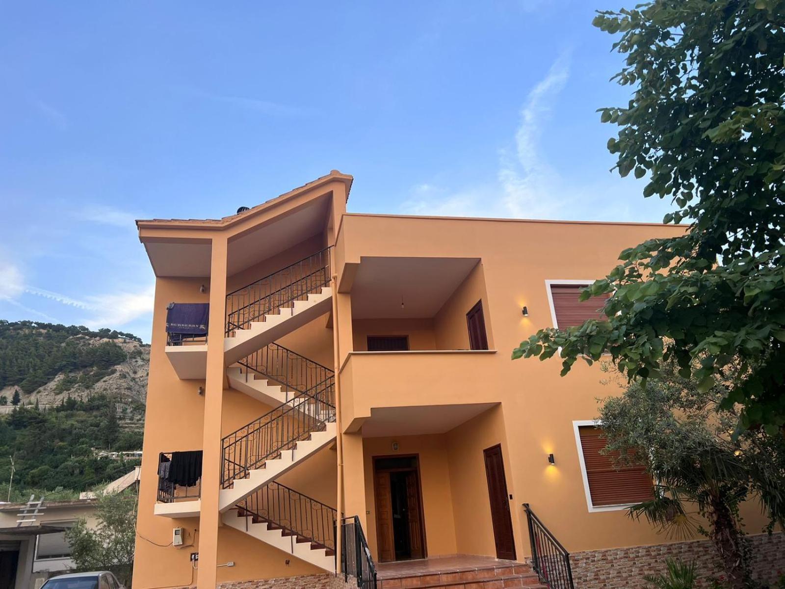 Vila Magis Vlorë Exteriör bild